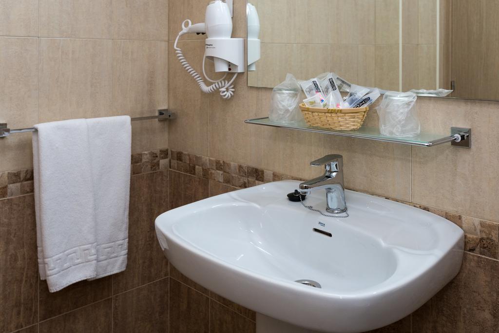 H. Ciudad De Lepe Hotel Ngoại thất bức ảnh